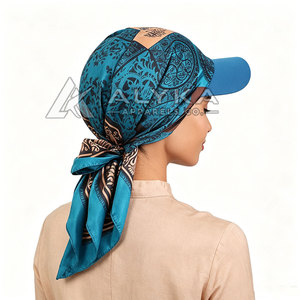 Pañuelo de Lujo Personalizado en Múltiples Colores y Tamaños, 100% Seda, Accesorio para la Cabeza con Tacto Suave y Costuras Duraderas - Product Image 3