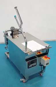 Machine à filtrer l'huile de friture commerciale |   Système de filtration et de nettoyage d'huile de cuisson pour l'industrie alimentaire - Product Image 4