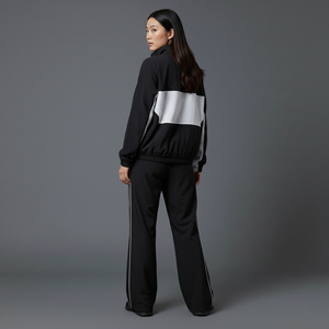 Survêtement femme 2 tons, logo imprimé sur mesure OEM/ODM, 100% nylon, style streetwear ample, ensemble 2 pièces hip hop pour femmes. - Product Image 5