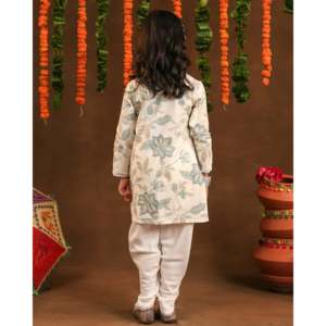 Ensemble Kurta Charme Tulipe Blanche Fait Main en Coton Vêtements Traditionnels Indiens - Product Image 2