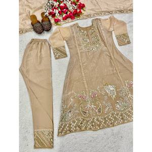 Conjunto de traje de fiesta para mujer de diseñador con trabajo de secuencia de bordado elegante - Product Image 2