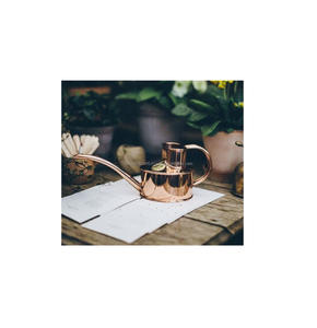 Elegante lata de agua de cobre con mango fuerte para uso diario en la cocina y estilo decorativo de granja vintage - Product Image 1