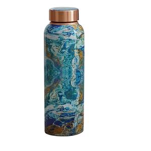 Artículos de catering de aspecto lujoso para beneficios ayurvédicos para la salud: botella de agua de cobre sólido con acabado esmaltado y botón de presión. - Product Image 1