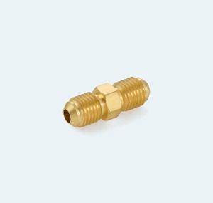 Conector de latón Industrial BrassBlizz con abocardado de 5/16, rosca 1/2-20, 45 grados, SAE 1200 PSI, para uniones de línea de aire acondicionado, hidráulica, combustible y gas - Product Image 6