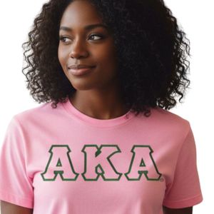 Camiseta Rosa con Letras AKA para Mujer, Camiseta Informal de Verano, Colores Verde y Rosa - Product Image 4