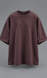 เสื้อยืดโอเวอร์ไซส์คอกลมแขนสั้นสีแดงเลือดหมูสำหรับผู้ชาย ตัดเย็บแบบแผงต่อผ้าสไตล์สตรีทแวร์ - Product Image 1