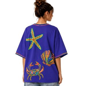 เสื้อยืดโอเวอร์ไซส์สีน้ำเงินรอยัลสำหรับผู้หญิง พิมพ์ลายมหาสมุทรสีสันสดใส สไตล์ลำลอง ผ้าฝ้าย สตรีทแวร์ ใส่สบายช่วงฤดูร้อน ทรงหลวม รับผลิตตามสั่ง ขายส่ง - Product Image 2