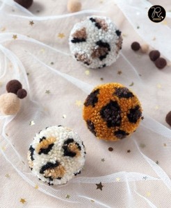 Pompon en forme de citrouille, unique, idéal pour les fêtes de Noël, achetez directement auprès du fournisseur au prix de gros. - Product Image 2