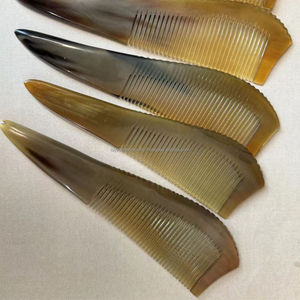 Peine de Cuerno de Color Natural para Todo Tipo de Cabello, Decoración Artesanal Exclusiva para el Hogar de Tayyab Handicraft de la India - Product Image 3