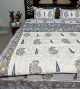 Juego de Sábanas de Lujo de 4 Piezas, Sólido y Premium, Fundas de Almohada, Edredón Rajai, Ropa de Cama Elegante para Bodas, Decoración para Dormitorio, Regalo - Product Image 2