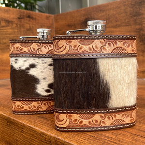 2024 New Wholesale 8oz Portable Brown Cowhide Leather Wrapped Stainless Steel Hip Flask Hand Tooled Leather Wine Whiskey Flask - Product Image 3
