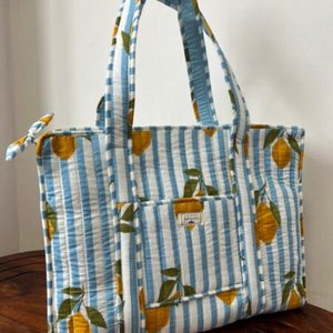 Sac fourre-tout matelassé en coton à rayures imprimées citron avec poche avant et ouverture supérieure pour femme - Product Image 5