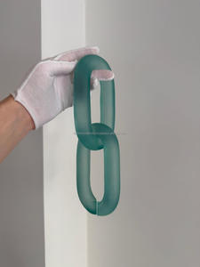 Cadena Decorativa de Resina de la Mejor Calidad, Elegante Adorno Acrílico Hecho a Mano para Decoración de Interiores Modernos, por FCI - Product Image 3