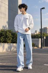 เสื้อสเวตเชิ้ตคอกลมสีขาวทรงปกติสำหรับผู้ชาย ยี่ห้อ ONETEN ผ้าฝ้าย แขนสั้น ไม่มีโลโก้ด้านหน้า สวมใส่สบาย เป็นมิตรกับสิ่งแวดล้อม - Product Image 3