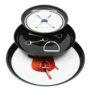 Juegos de bandejas decorativas redondas con diseño personalizado de accesorios para caballos, bandeja metálica con revestimiento de esmalte para uso residencial. - Product Image 1