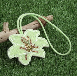 Porte-clés vintage faits à la main, couleur bleu fleur, avec strass, lettres de l'alphabet multicolores, breloques de poignet scintillantes - Product Image 3