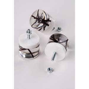 Perillas Elegantes de Resina y Madera para Cajones con Diseños Modernos en Adornos Populares - Product Image 4