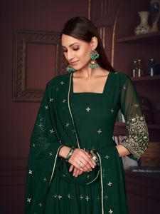 Traje Anarkali Verde de Buena Calidad para Mujer, para Bodas, Fiestas Diwali, Manga 3/4, Georgette Crepé, Semi-Cosido, de Secado Rápido - Product Image 3