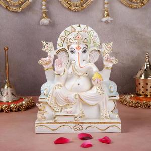 Sculptures artistiques en marbre pur du Dieu Ganesha, fabriquées en Inde, pour les intérieurs modernes, contemporains et luxueux, disponibles à la vente. - Product Image 5