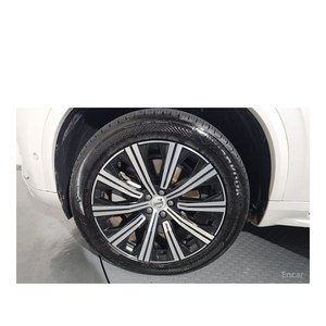 Para Volvo XC90 T8 Inscription Híbrido, Modelo de Julio de 2021, 111.627 km, Estándar de Emisiones Euro V, Caja de Cambios Automática, Volante a la Izquierda, Tracción Trasera - Product Image 5