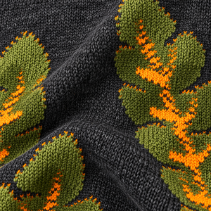 Pull en tricot à motif de feuilles avec jacquard botanique vert olive et jaune moutarde, col rond - Product Image 6