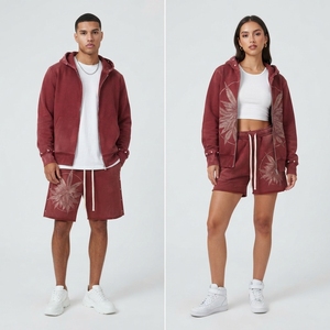 Survêtement homme personnalisé à manches longues avec capuche zippée et short assorti, style streetwear unisexe, avec strass, pour le jogging. - Product Image 2