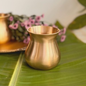 Lujosa Lata de Latón para Beber Agua, Kalash Ayurvédico, con Beneficios para la Salud, Accesorios Auténticos para Pooja - Product Image 6