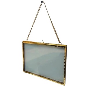 Cadre photo en métal élégant pour table de salon – Présentoir de photos de luxe en métal pour bureau et table à domicile - Product Image 3