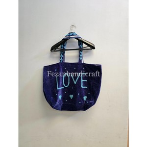 Sac en velours brodé Suzani fait main pour femme, usage quotidien, hiver, taille 18x18, vente en gros - Product Image 4