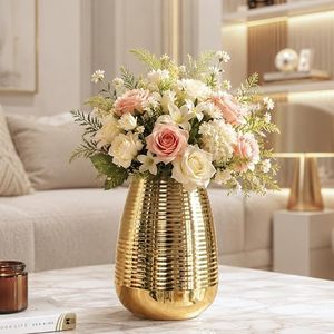 Vase en métal plaqué or avec design côtelé, finition miroir, décoration glamour - Product Image 6