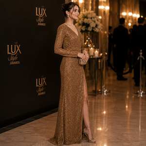 Robe de soirée de luxe pour femmes en sequins dorés |   Robe de soirée longue à col en V profond et manches longues |   Robe de soirée élégante pour invitées de mariage ou de bal - Product Image 2