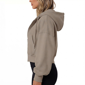 Ventes en gros de sweats à capuche entièrement zippés pour hommes et femmes, sweats à capuche en polaire de qualité supérieure avec logo personnalisé, fabricant de vêtements à marque privée pour femmes - Product Image 5