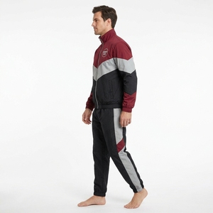 Ensemble de survêtement pour homme, veste coupe-vent en nylon populaire et short assorti - Product Image 4