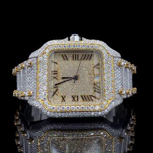 Reloj de Pulsera Clásico de Lujo para Hombre, Esfera con Números Romanos y Diamantes, Bisel con Detalles en Oro, Movimiento de Cuarzo, Estilo Iced, Edición Limitada - Product Image 2