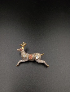 Broche con diseño de ciervo con doblet rosa y piedra polki en plata 925 para boda, joyería tradicional de aspecto lujoso. - Product Image 6