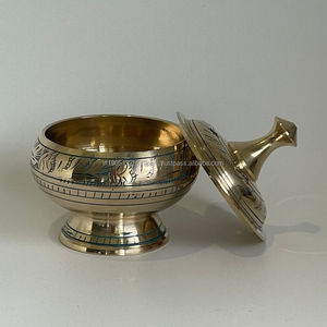 Vente en gros de brûleur d'encens gravé en laiton de luxe personnalisé top vente porte-encens et diffuseur en métal arabe décoratif pour la maison - Product Image 2