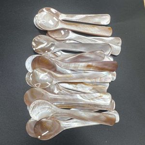 Mother of Pearl Spoon with Logo Handmade Natural Shell Tableware for Hotel Dining Restaurant Supply OEM Manufacturer - Product Image 6