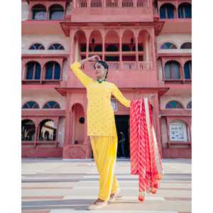 Ensemble de costume Patiala en mousseline de soie jaune soleil respirant pour femmes - Taille XS - Product Image 2