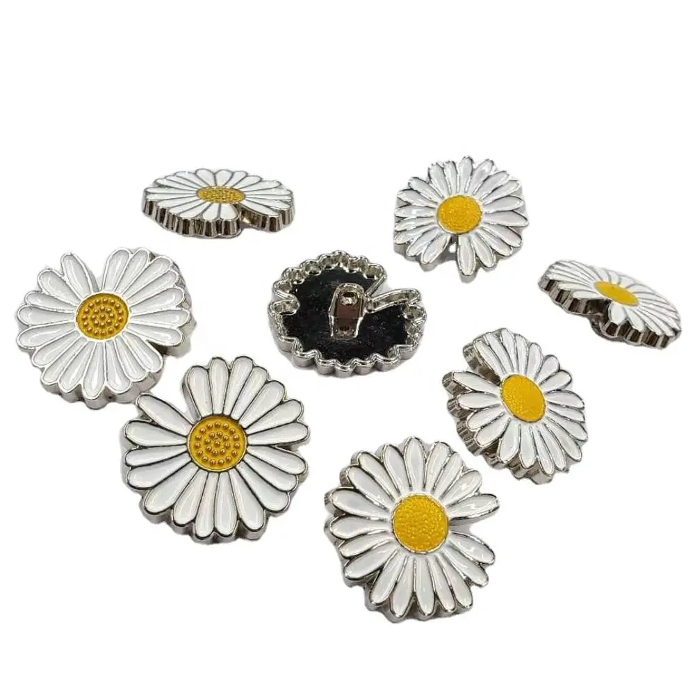 Fashion Hot Sale Metal Zinc Alloy Flower Shape Shank Buttons for Clothing
