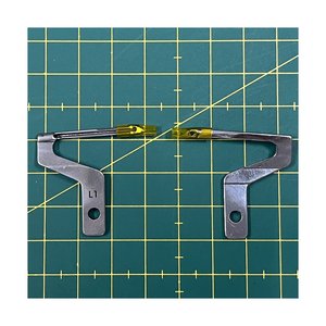 1250003-441 Pièces de machine à coudre domestique : Boucleur inférieur - Product Image 1