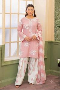 Salwar Kameez en coton bordeaux pour femme Fashionista International avec broderie florale blanche pour pantalon palazzo imprimé traditionnel - Product Image 4