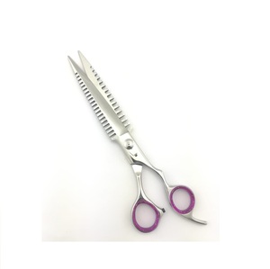 Ciseaux de coiffure professionnels en acier inoxydable japonais doré avec logo personnalisé pour salon de coiffure, vente en gros - Product Image 2