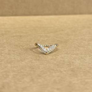 Bague en or blanc de qualité supérieure avec diamant rond cultivé en laboratoire LGD 0,43 CT, pierres latérales, bijoux élégants pour femmes, pour mariage et soirée - Product Image 1