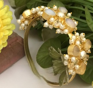 สร้อยข้อมือฟิวชั่นไข่มุกแท้คุณภาพพรีเมี่ยมสวยดีไซน์ใหม่สำหรับงานปาร์ตี้และงานแต่งงานสำหรับผู้หญิงและเด็กผู้หญิง - Product Image 2