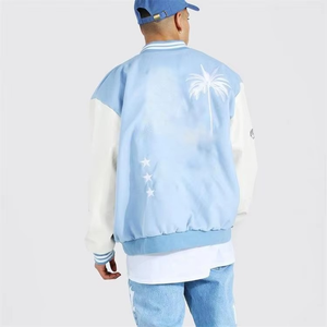 Chaqueta Bomber Varsity de Béisbol Personalizada al por Mayor con Logotipo y Diseño Personalizados, Color Azul Claro, Hombros Caídos, Bordado con Letras, para Hombre - Product Image 2
