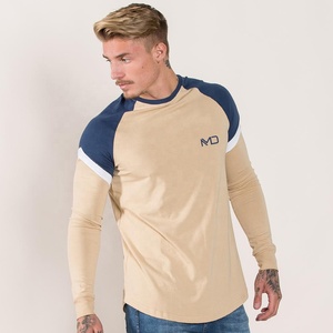 เสื้อยืดแขนยาวผู้ชายคุณภาพสูง โพลีเอสเตอร์/คอตตอน ดีไซน์เรียบง่าย สวมใส่สบาย ระบายอากาศได้ดี - Product Image 1