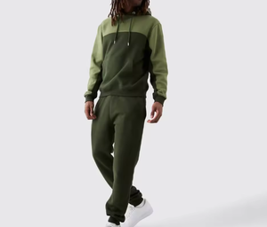 Conjunto Deportivo de Dos Piezas para Hombre, Sudadera con Capucha y Pantalones Deportivos, Estilo Urbano, con Bloques de Color, Logotipo Personalizado - Product Image 1