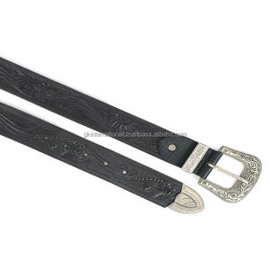 Cinturón de Cuero Occidental Negro de Grano Completo con Grabado Floral Personalizado y Tallado a Mano para Unisex con Hebilla de Diseño de Tres Piezas - Product Image 6