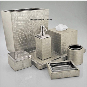 Accesorios de Baño Modernos Hechos a Mano para Todas las Temporadas, Acero de Alta Calidad con Esmalte de Color, Forma Personalizable para Sala de Estar - Product Image 3