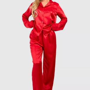 Pyjama en velours rouge uni pour femme, 100 % soie, manches courtes, haut de gamme, respirant, doux, taille élastique - Product Image 1